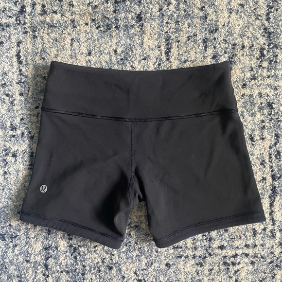lululemon athletica Pants - Lululemon Biker / Compression Short Reversible Size 4